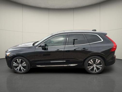 2022 Volvo XC60 B6 Inscription