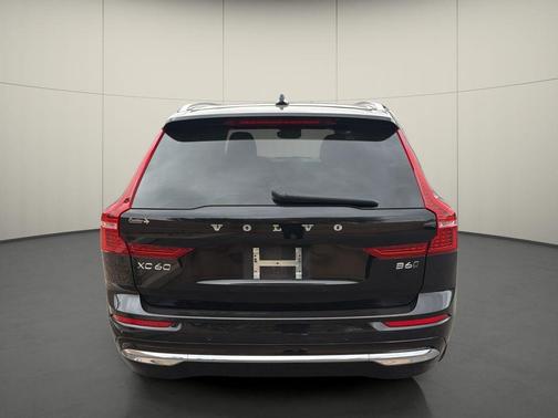 2022 Volvo XC60 B6 Inscription