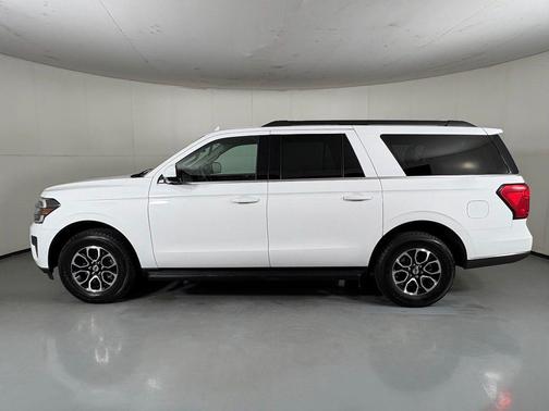 Oxford White 2024 Ford Expedition Max XLT