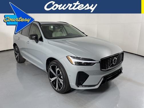 2025 Volvo XC60 B5 AWD Ultra