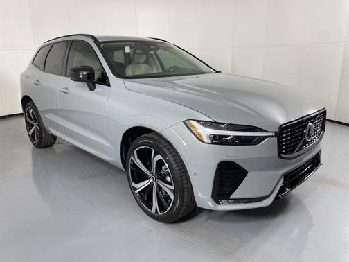 2025 Volvo XC60 B5 AWD Ultra