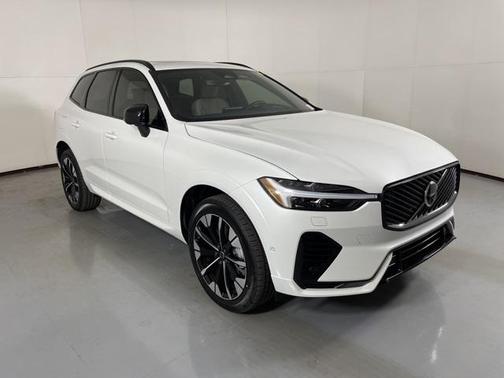 2026 Volvo XC60 Plug-In Hybrid T8 Plus