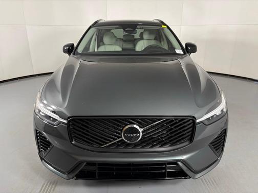 2026 Volvo XC60 Plug-In Hybrid T8 Ultra