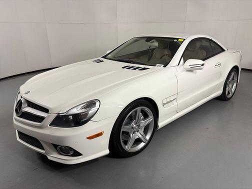 Diamond White Metallic 2009 Mercedes-Benz SL-Class SL 550