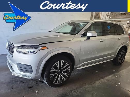 2020 Volvo XC90 T5 Momentum 7 Passenger