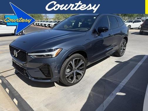 2022 Volvo XC60 Recharge Plug-In Hybrid T8 R-Design