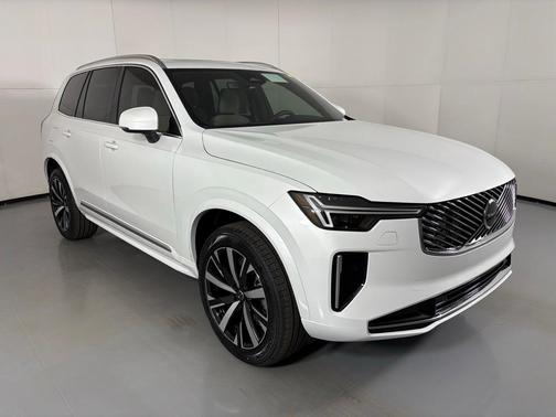 2026 Volvo XC90 B5 Core