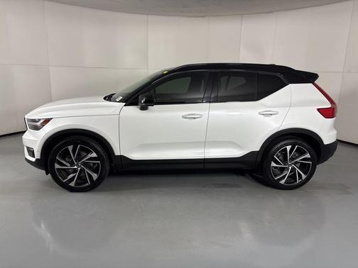 2019 Volvo XC40 R-DESIGN