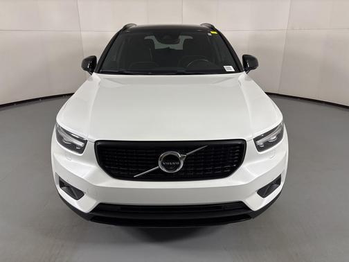 2019 Volvo XC40 R-DESIGN