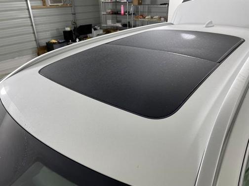 Photo 3 of 41 of 2021 Volvo XC90 Recharge Plug-In Hybrid T8 Inscription 7 Passenger