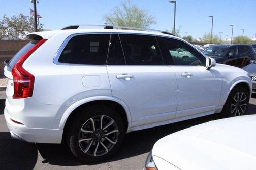 2018 Volvo XC90 T5 Momentum