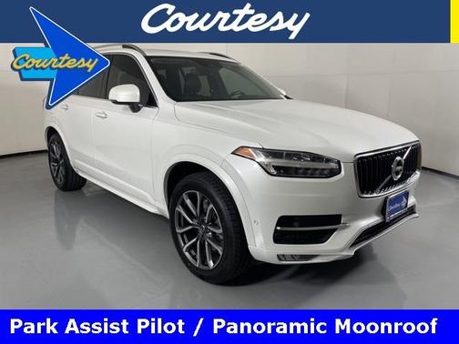 2018 Volvo XC90 T5 Momentum