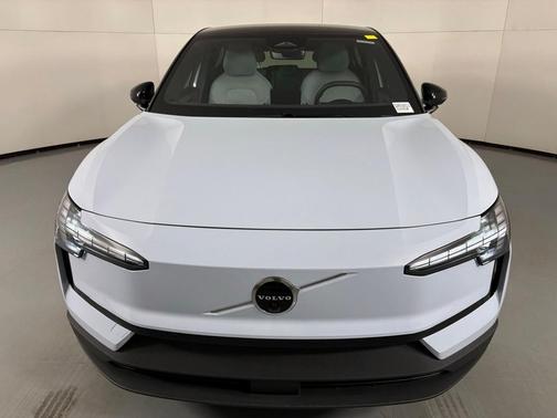 2026 Volvo EX30 Twin Motor Ultra