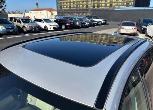 2023 Volvo XC60 B5 Ultimate Dark Theme