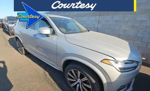 2025 Volvo XC90 B5 Core