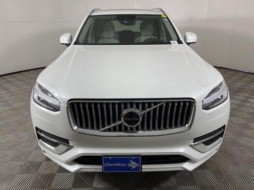 2022 Volvo XC90 T6 Inscription 6 Passenger