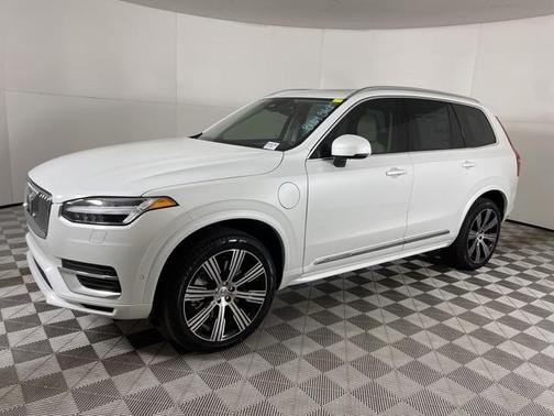 2024 Volvo XC90 Recharge Plug-In Hybrid T8 Plus 6 Passenger