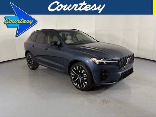 2026 Volvo XC60 B5 Ultra