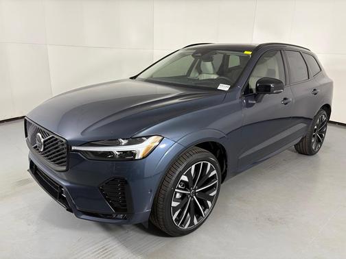 2026 Volvo XC60 B5 Ultra