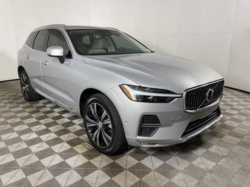 2022 Volvo XC60 B6 Inscription