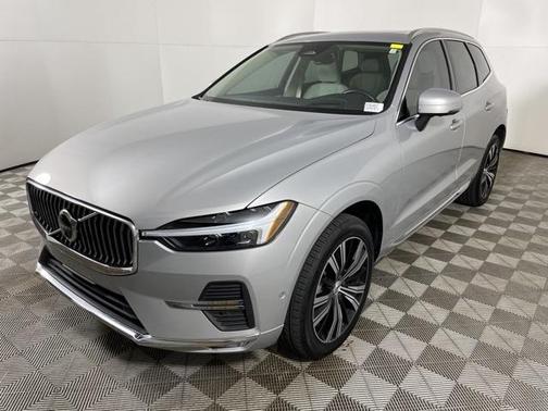 2022 Volvo XC60 B6 Inscription