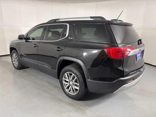 2017 GMC Acadia SLE-2