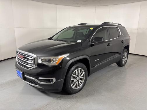 2017 GMC Acadia SLE-2