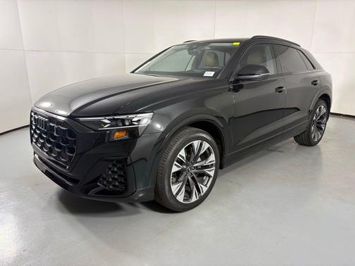 2025 Audi Q8 55 Premium