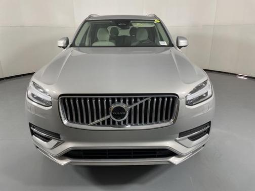 2024 Volvo XC90 Recharge Plug-In Hybrid T8 Plus 6 Passenger