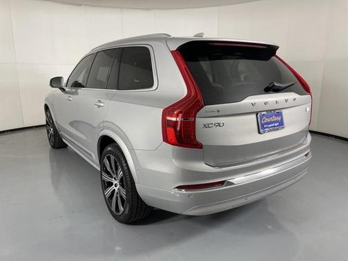 2024 Volvo XC90 Recharge Plug-In Hybrid T8 Plus 6 Passenger