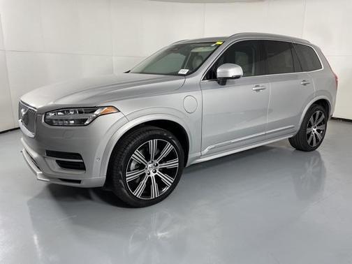 2024 Volvo XC90 Recharge Plug-In Hybrid T8 Plus 6 Passenger