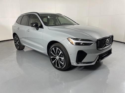 2025 Volvo XC60 B5 AWD Plus