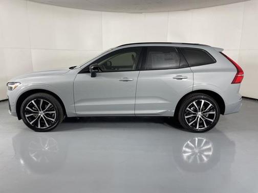 2025 Volvo XC60 B5 AWD Plus