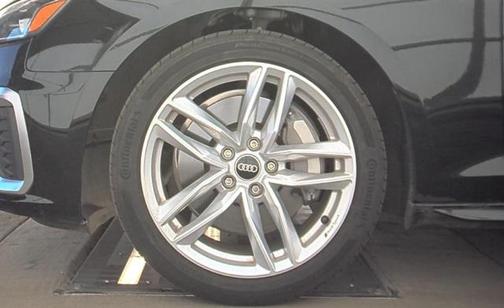 2024 Audi A4 45 S line quattro Premium