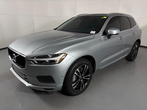 2018 Volvo XC60 T6 Momentum