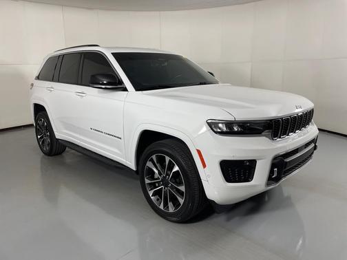 2022 Jeep Grand Cherokee Overland