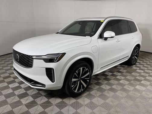 2025 Volvo XC90 Plug-In Hybrid T8 Core 7-Seater