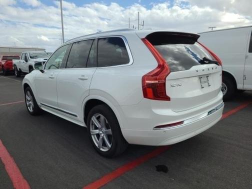 2024 Volvo XC90 B5 Core Bright Theme