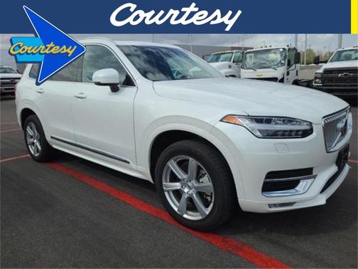 2024 Volvo XC90 B5 Core Bright Theme