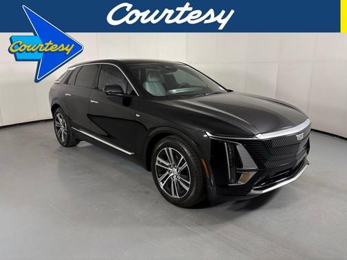 Stellar Black Metallic 2023 Cadillac LYRIQ Luxury