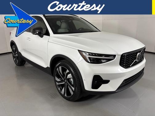 2026 Volvo XC40 B5 Ultra