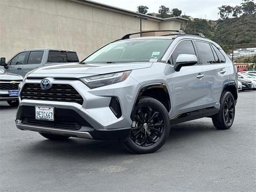 2023 Toyota RAV4 Hybrid SE