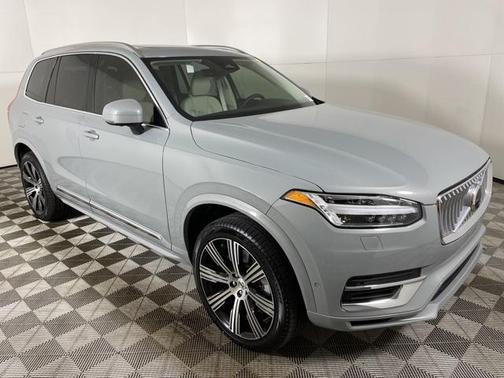 2025 Volvo XC90 Plug-In Hybrid T8 Plus 7-Seater