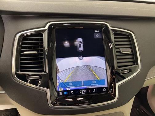 2025 Volvo XC90 Plug-In Hybrid T8 Plus 7-Seater