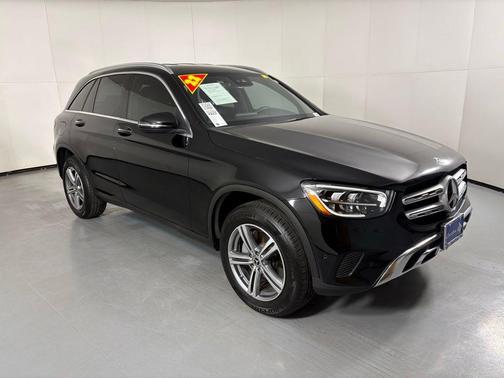 Black 2022 Mercedes-Benz GLC 300 Base