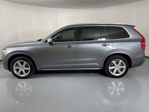 2020 Volvo XC90 T6 Momentum 6 Passenger