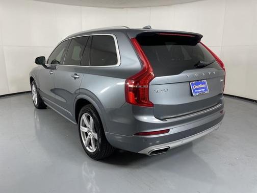 2020 Volvo XC90 T6 Momentum 6 Passenger