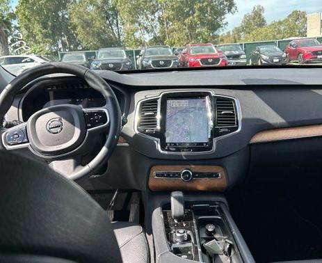 2023 Volvo XC90 Recharge Plug-In Hybrid T8 Plus 6 Passenger