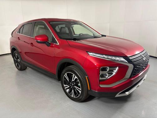 Silver 2024 Mitsubishi Eclipse Cross SE