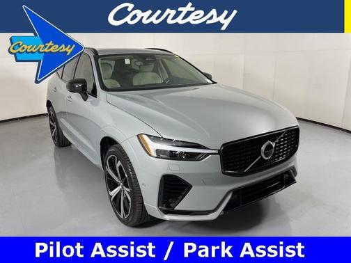 2025 Volvo XC60 Plug-In Hybrid T8 Ultra